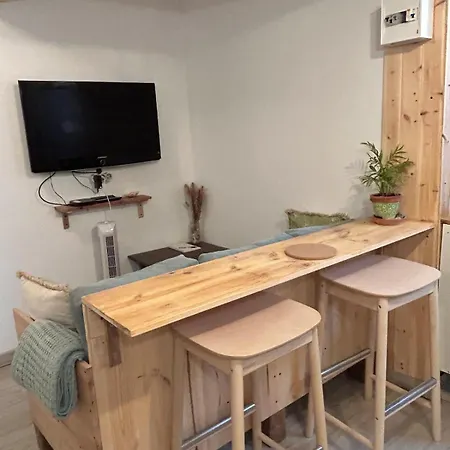 Cozy & Garden For People & Dogs لورينها